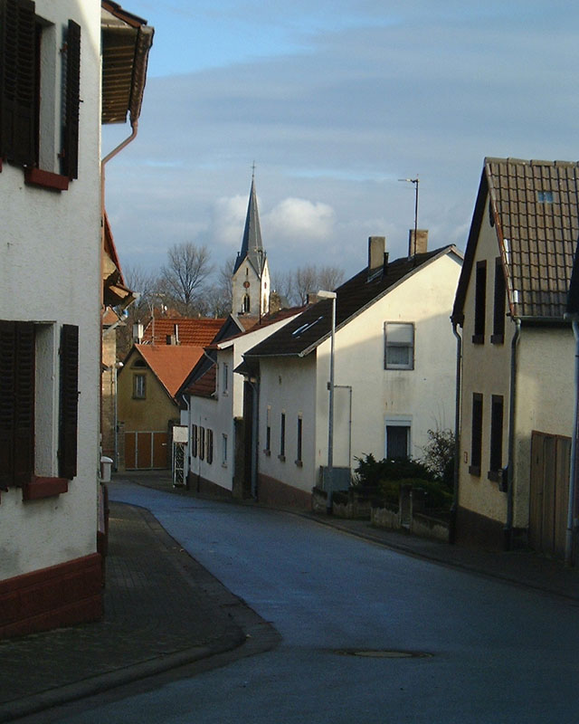 Spiesheimer Weg - Blick zur Kirche